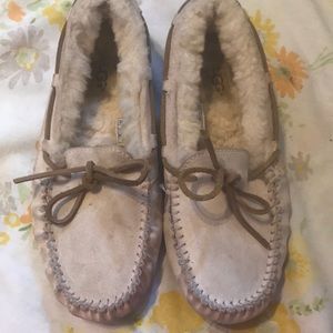 Ugg slippers/ shoes
